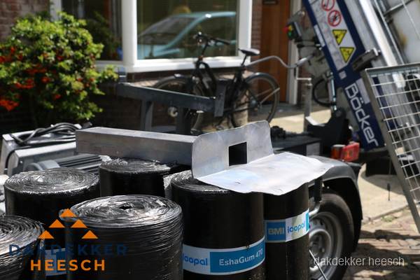 Dakbedekkingsmateriaal en dakgoot onderdelen in Heesch Dakbedekkingsmateriaal en dakgoot onderdelen in Heesch